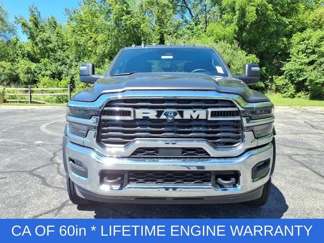 New 2026 Granite Crystal Metallic Clear-Coat Exterior Paint RAM Tradesman image 2