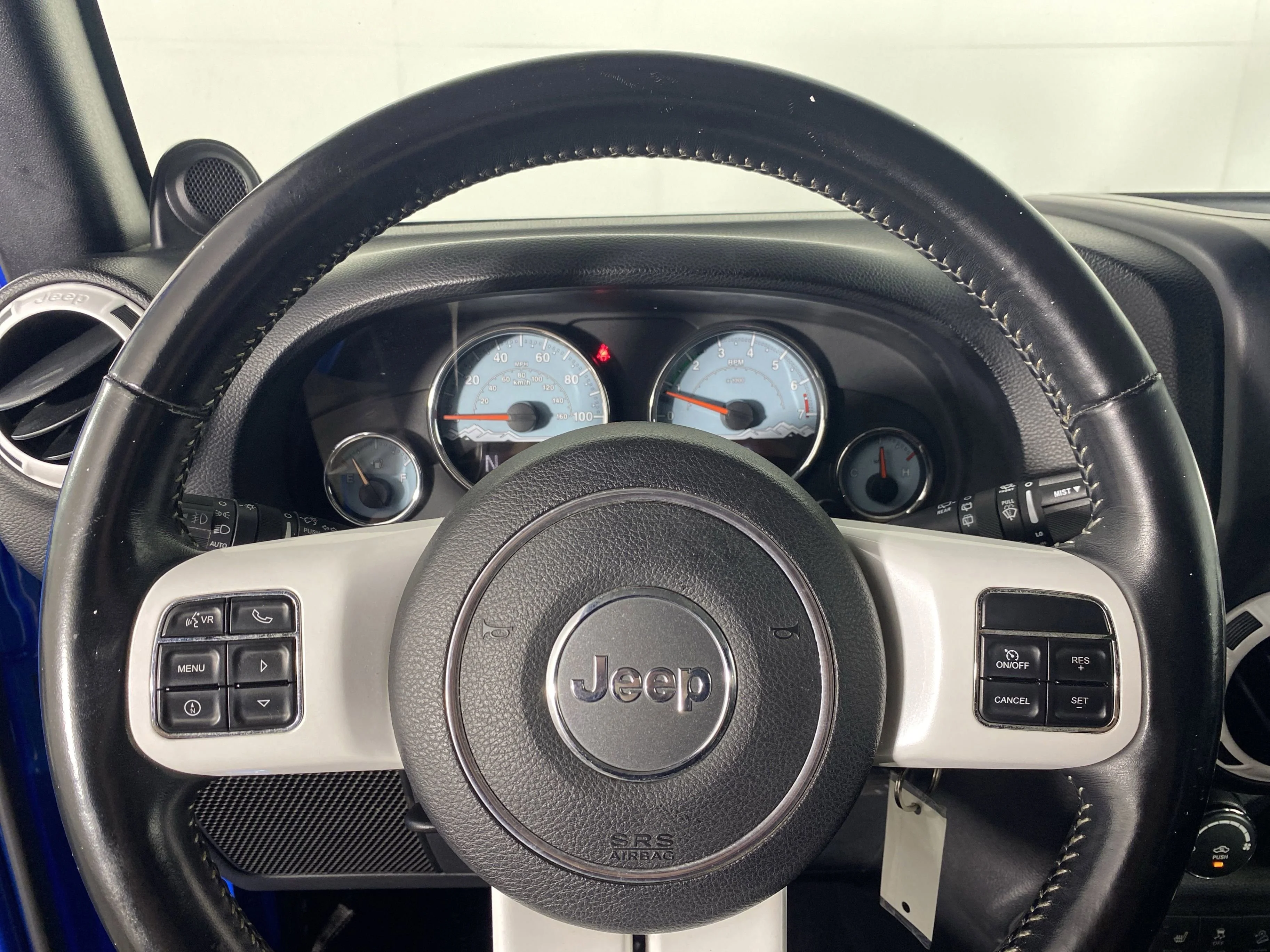 Used 2014 Hydro Blue Pearl Coat Jeep Polar Edition image 20