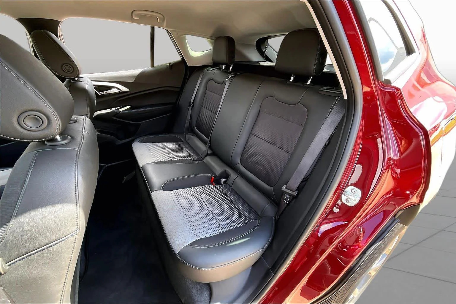 Used 2025 Crimson Metallic Chevrolet LT image 17
