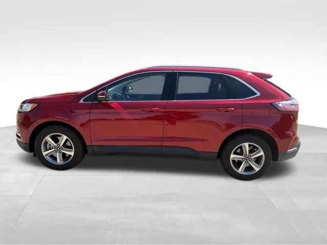 Used 2020 Red Ford SEL image 8