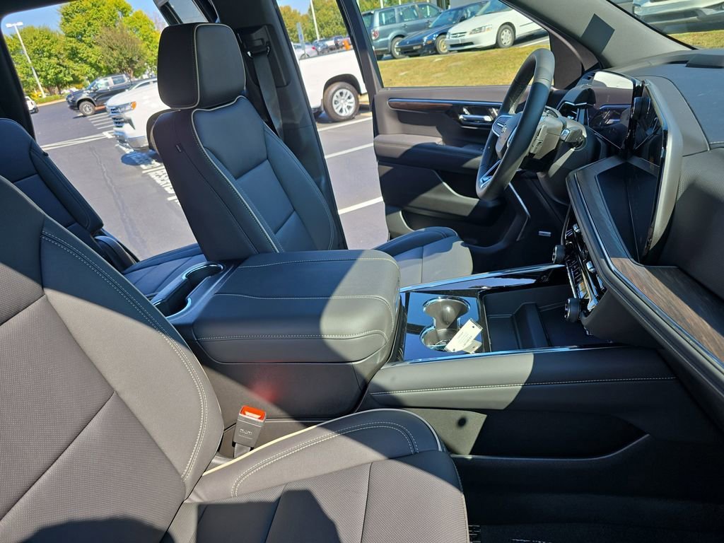 2026 Chevrolet Tahoe Premier - Photo 10