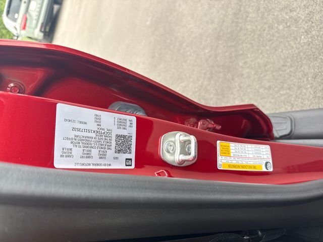 Used 2025 Red Chevrolet Z71 image 21