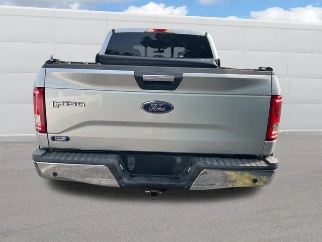 Used 2015 Silver Ford XLT image 4