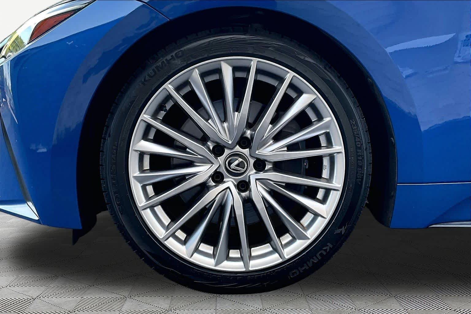 Used 2023 Grecian Water Lexus  image 22