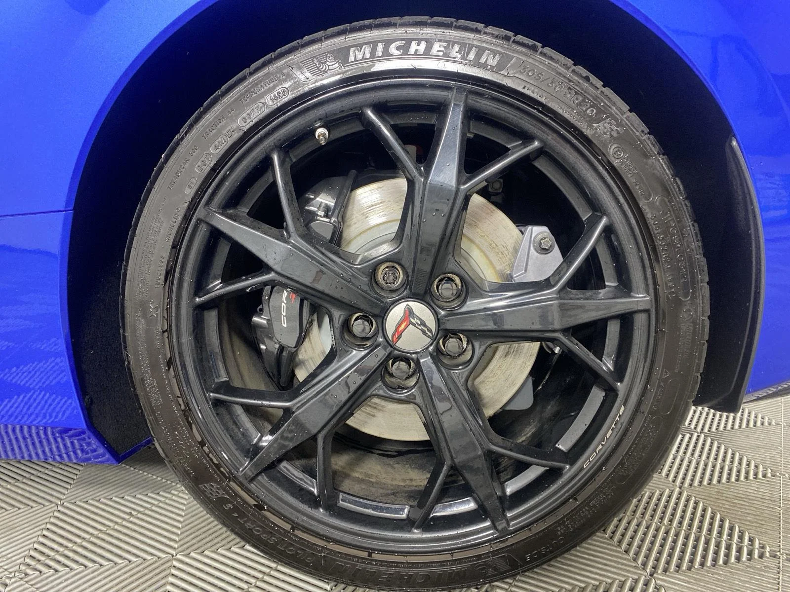 Used 2020 ELKHART LAKE BLUE METALLIC Chevrolet 1LT image 9