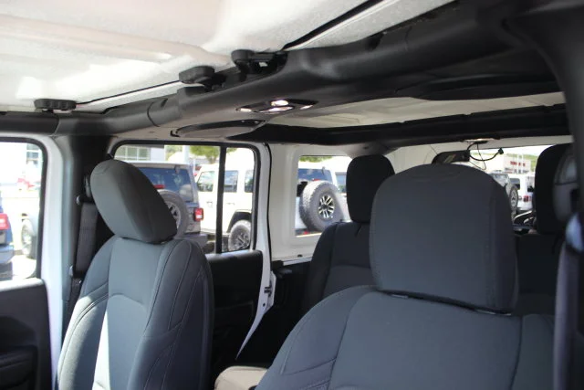 Used 2019 White Jeep Unlimited Sport S image 18