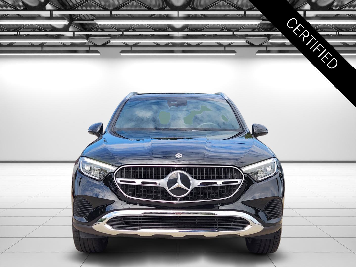 Certified Used 2026 Black Mercedes-Benz GLC 300 image 4