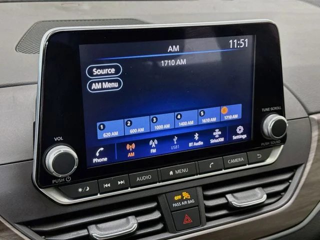 Used 2023 Black Nissan 2.5 SV image 14