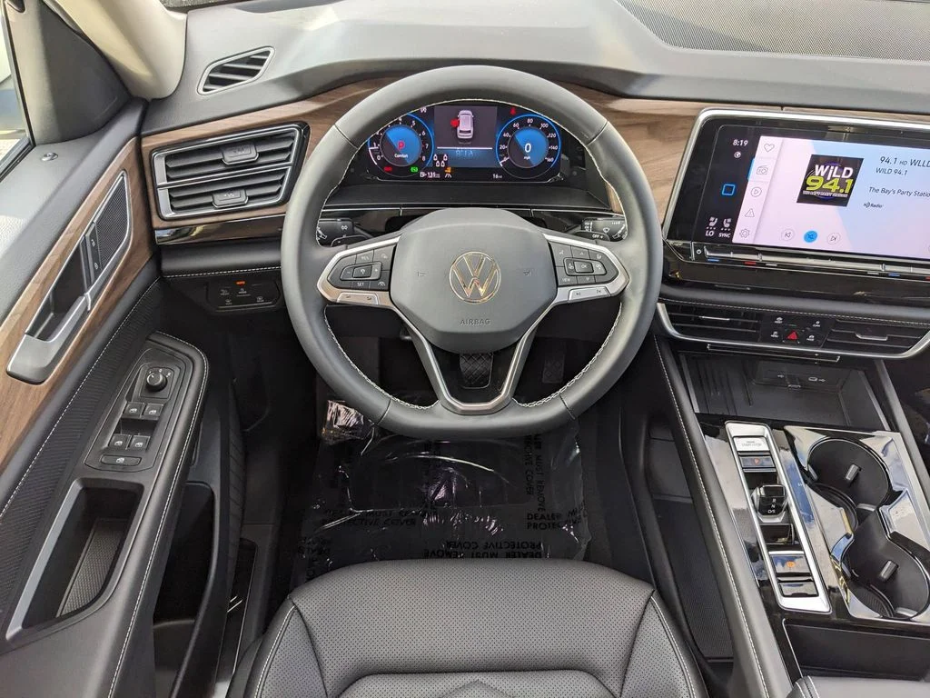 New 2026 White/off-white Volkswagen 2.0T SE w/Technology image 14