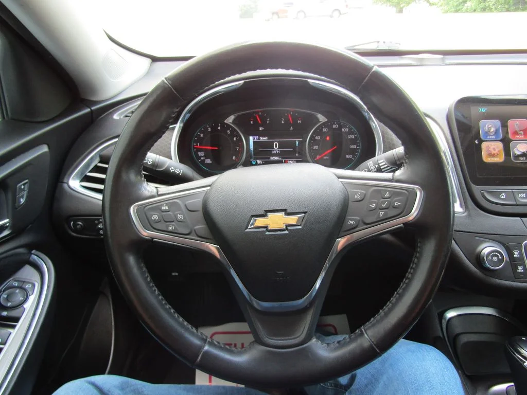 Used 2018 Blue Chevrolet LT image 19