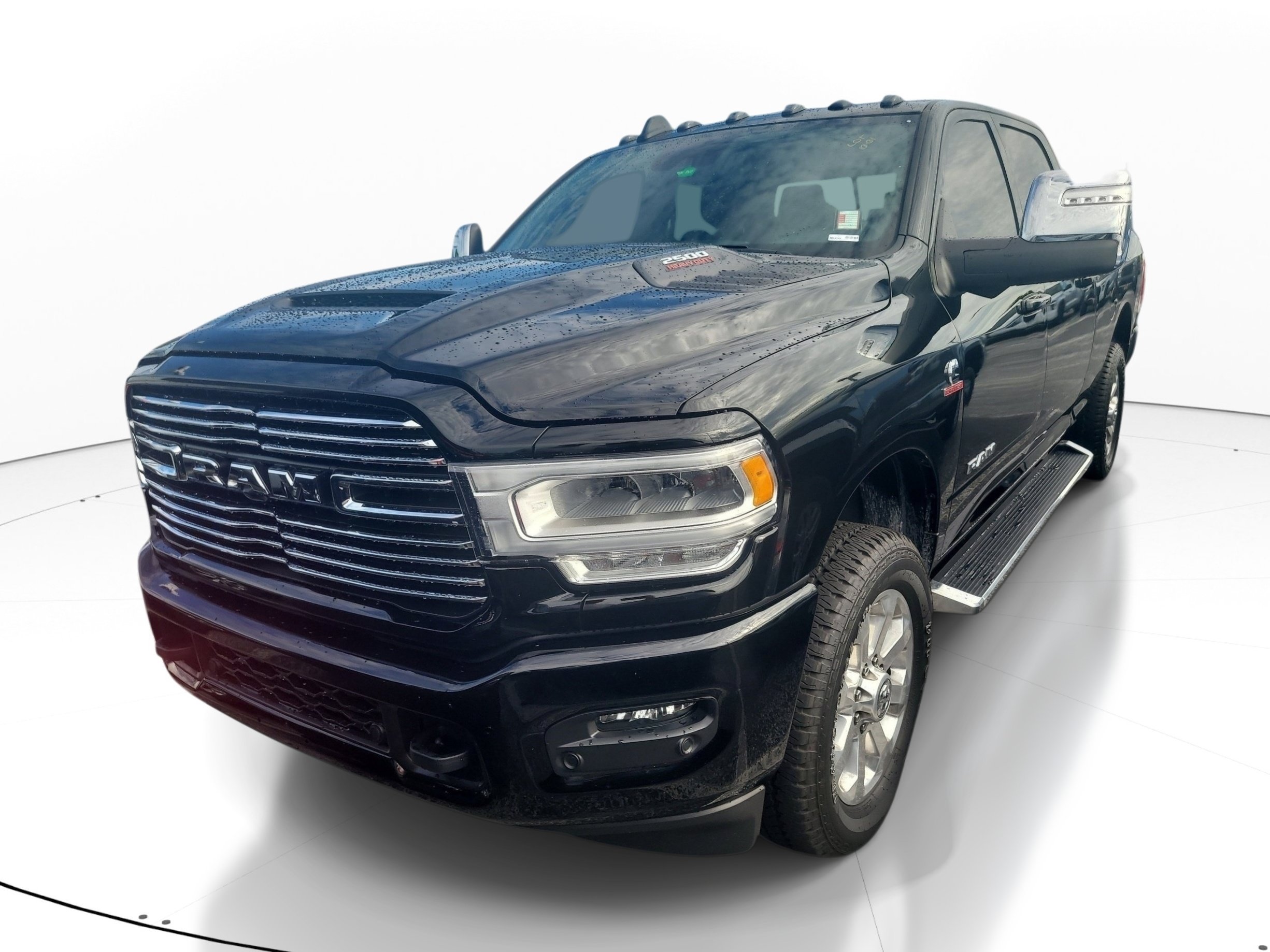 Used 2024 Diamond Black Crystal Pearlcoat Ram Laramie image 2