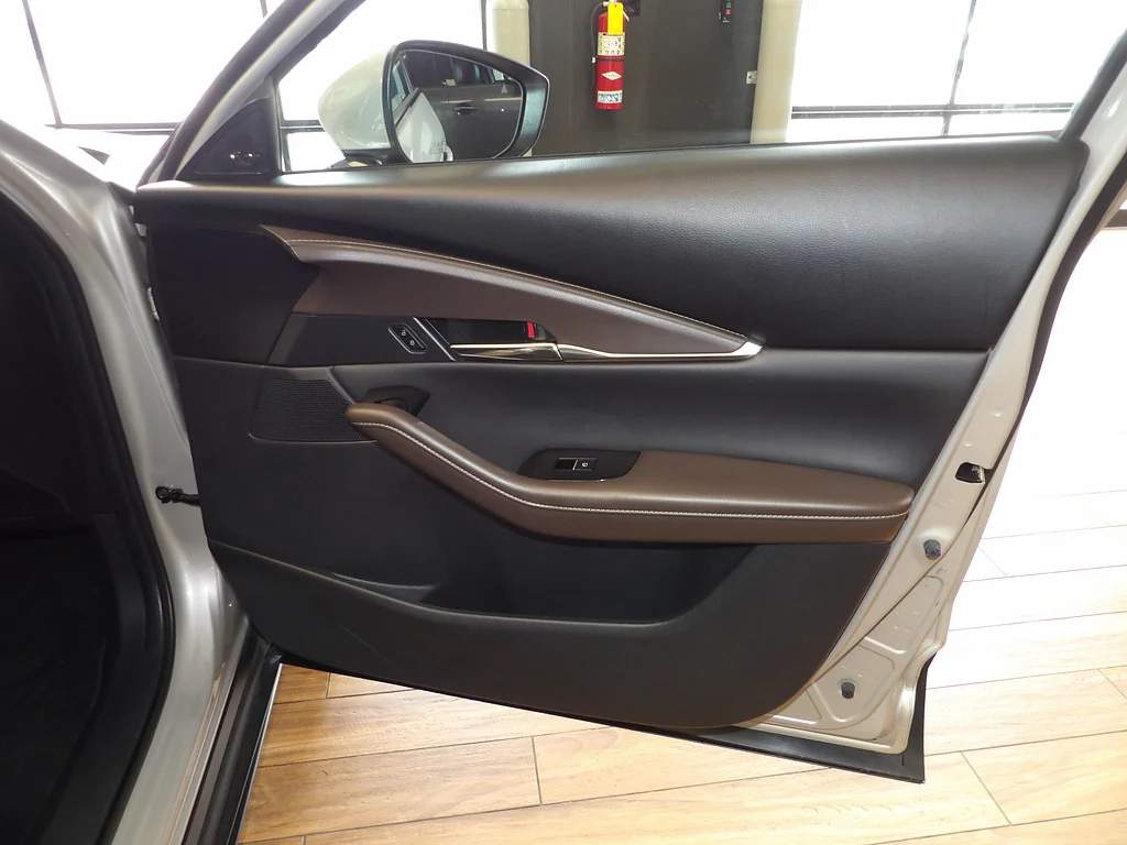 Certified Used 2023 Platinum Quartz Metallic Mazda 2.5 S Premium image 12