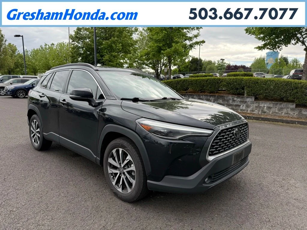 2022 Toyota Corolla Cross XLE AWD's photo