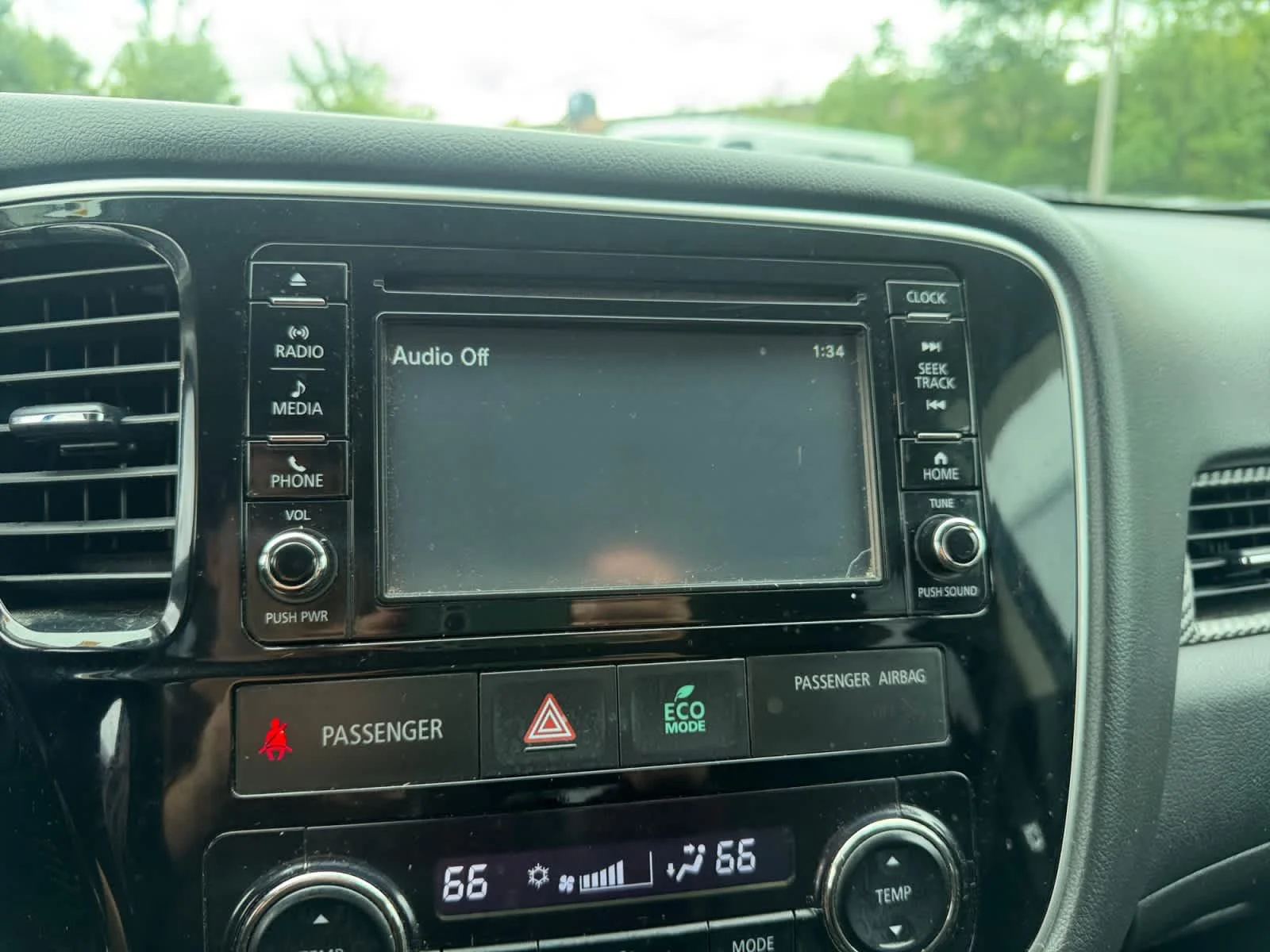 Used 2017 Labrador Black Pearl Mitsubishi ES image 29