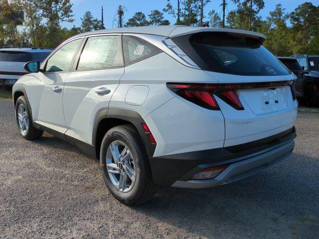 New 2026 White Hyundai SE FWD image 7
