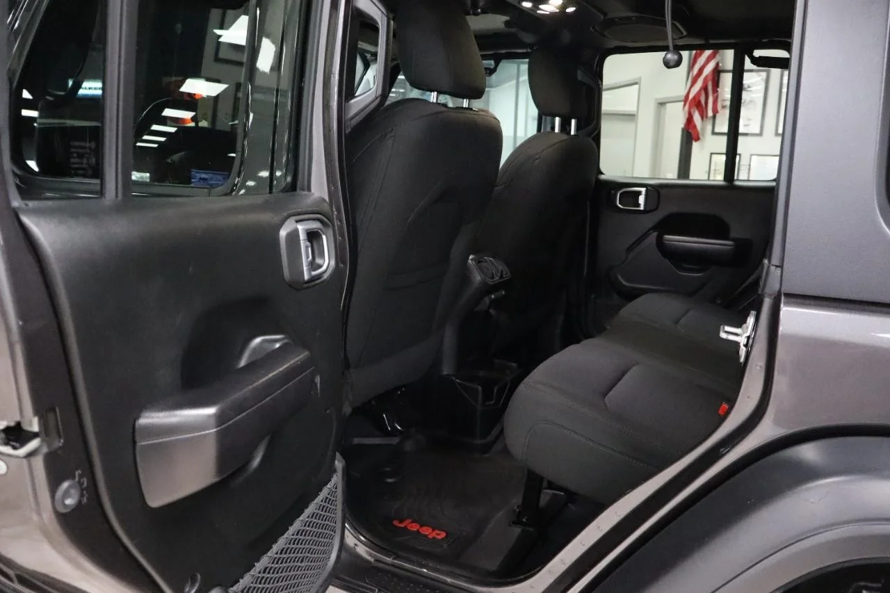 Used 2021 Granite Crystal Metallic Clear Coat Jeep Sport Altitude image 27