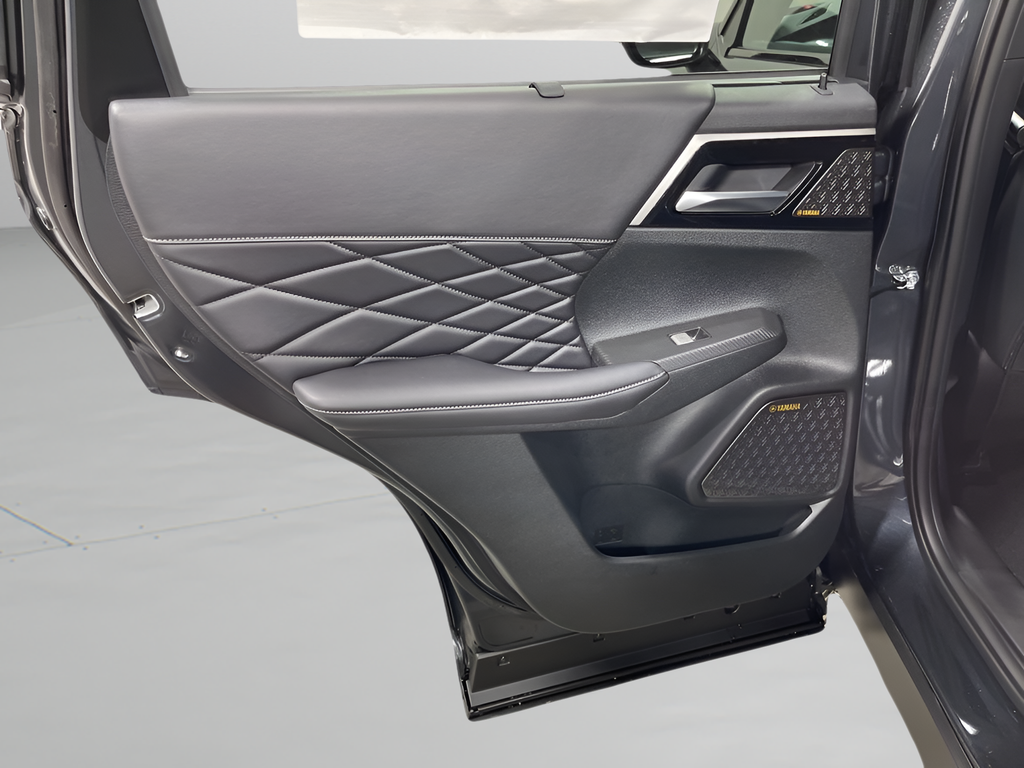 New 2026  Mitsubishi Black Edition image 30