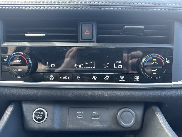 Used 2023 Black Nissan SV image 19
