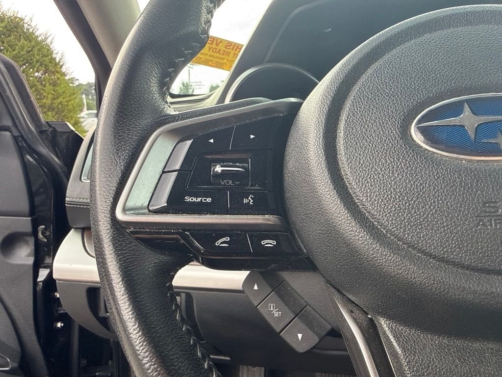 Used 2018 Black Subaru 2.5i image 9