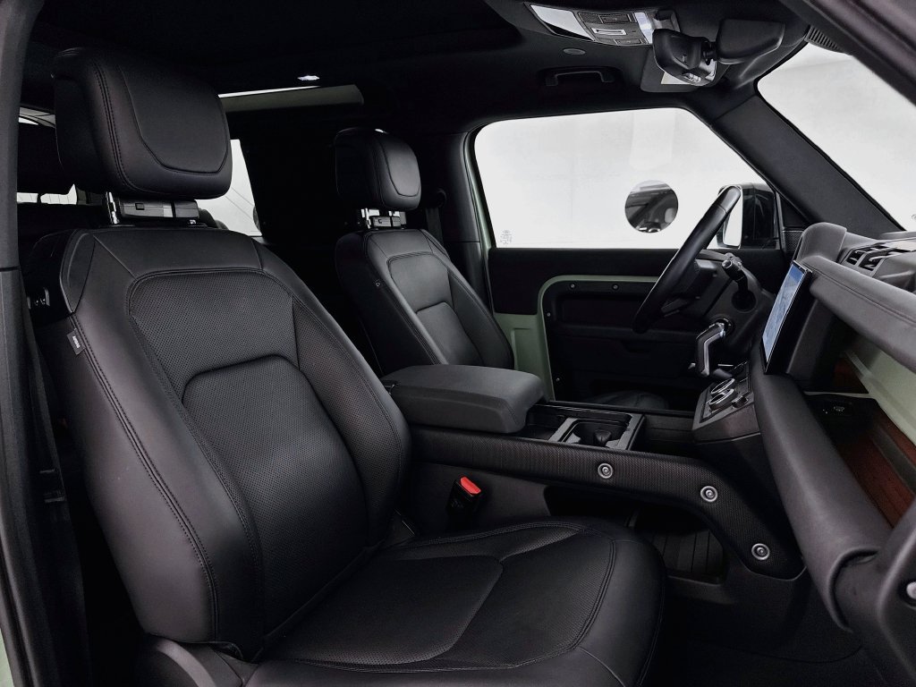 Certified Used 2023 Green Land Rover 75th Edition image 28