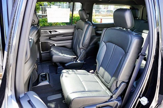 New 2026 High Gloss Black Jeep Limited Reserve image 21