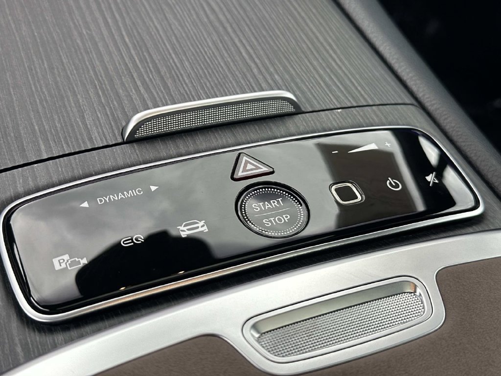 Certified Used 2023 Graphite Gray Metallic Mercedes-Benz 580 image 25