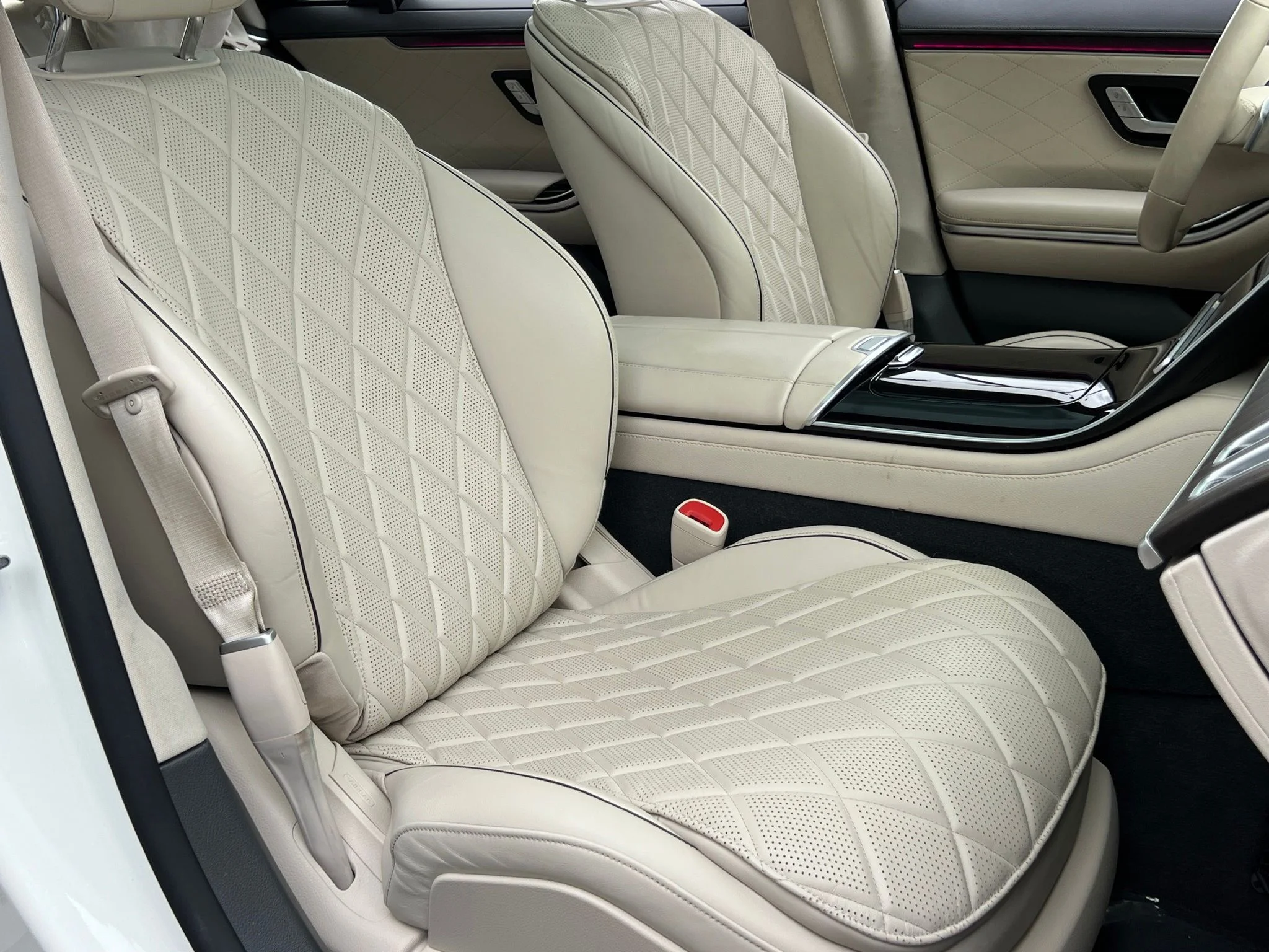 Used 2021 White Mercedes-Benz S 580 image 42
