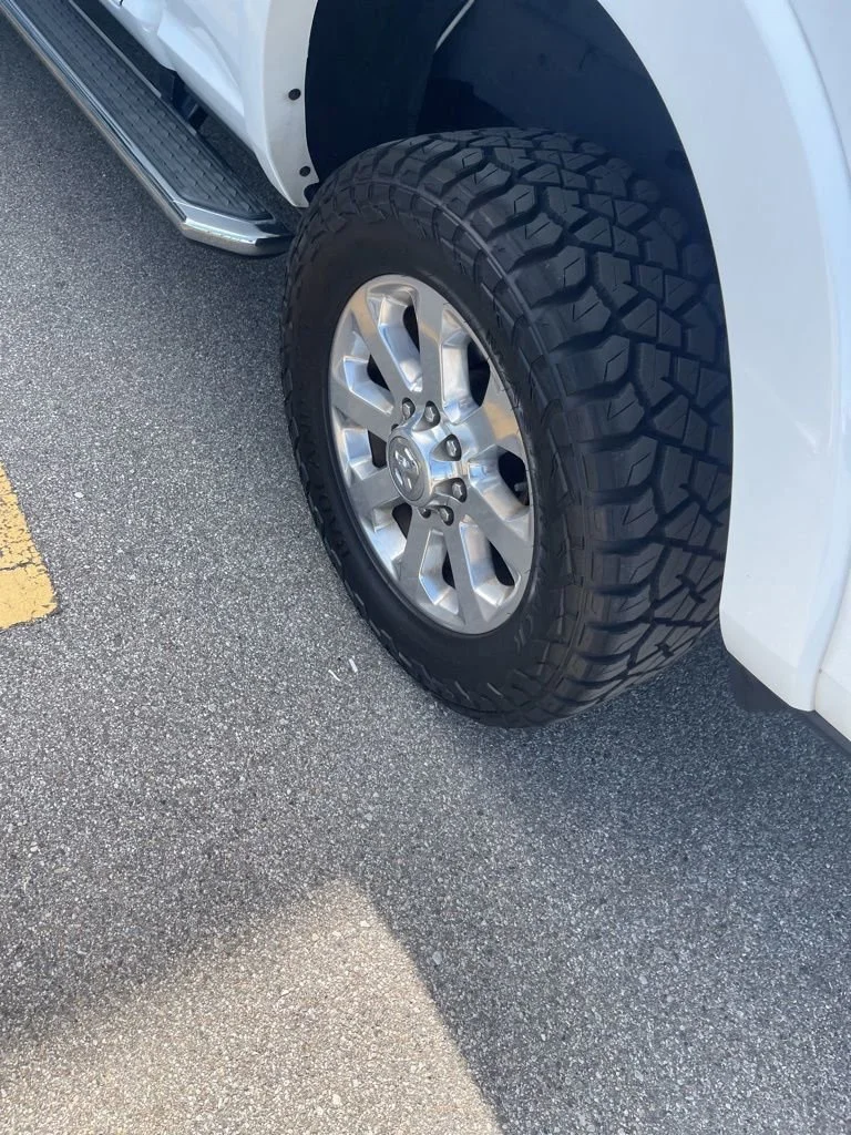 Used 2022 White Ram Laramie image 9