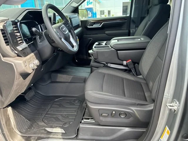 New 2026 Sterling Metallic GMC Elevation image 10