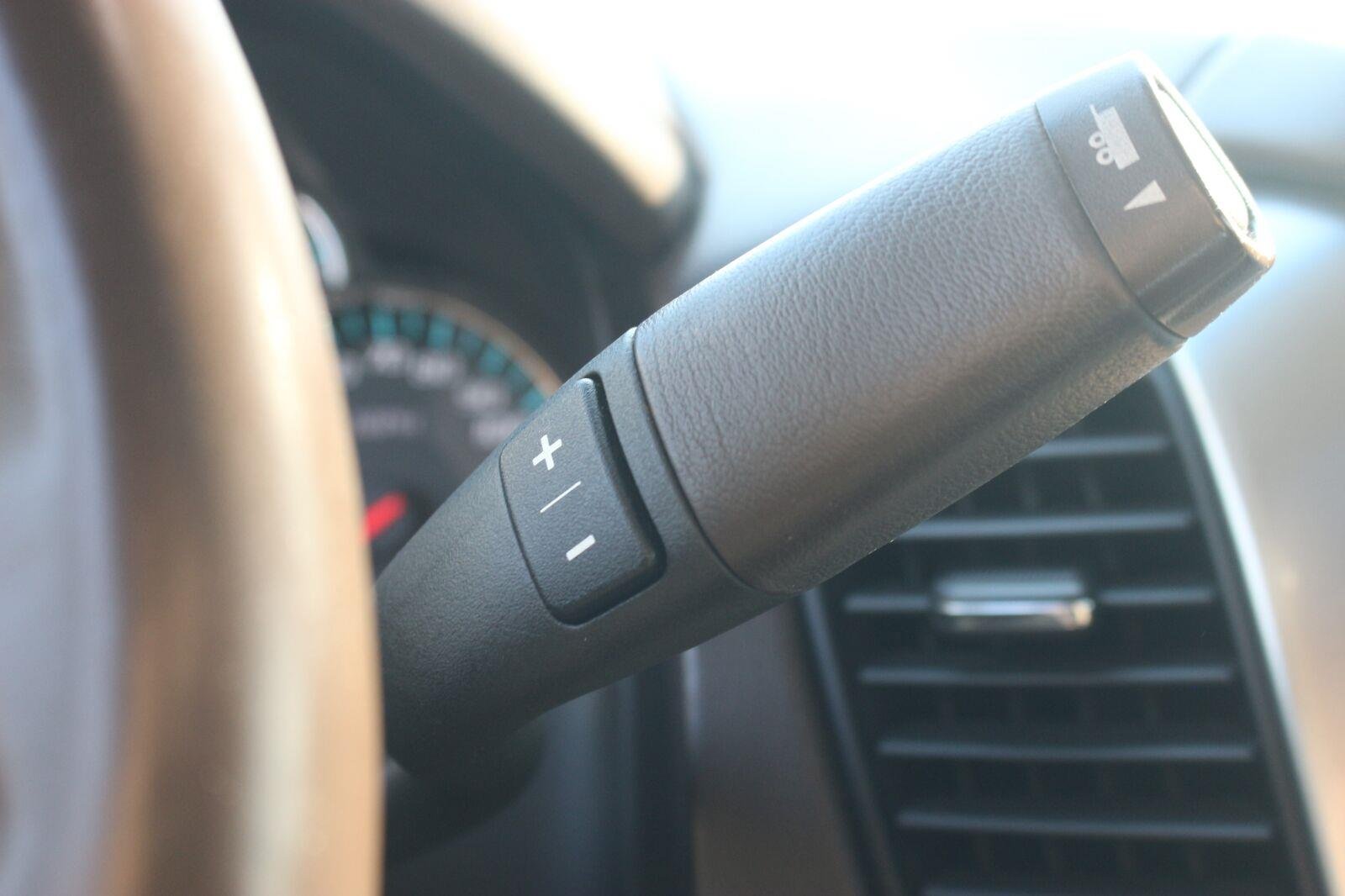 Used 2016 IRIDESCENT PEARL TRICOAT Chevrolet LTZ image 31