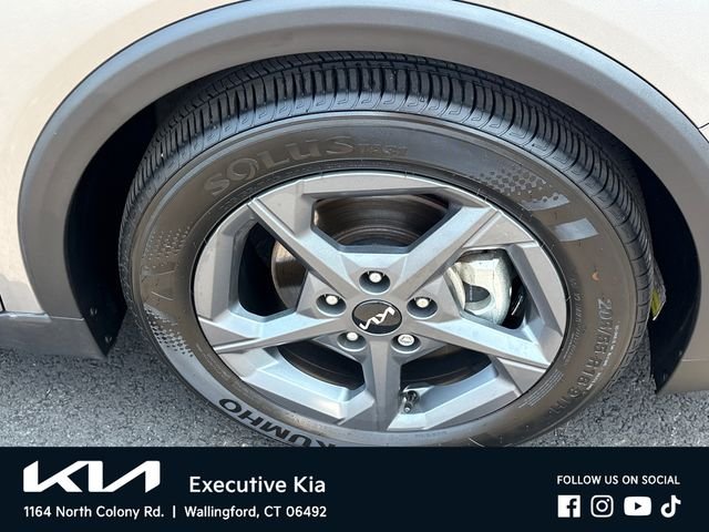 Certified Used 2025 Gray Kia LXS image 7