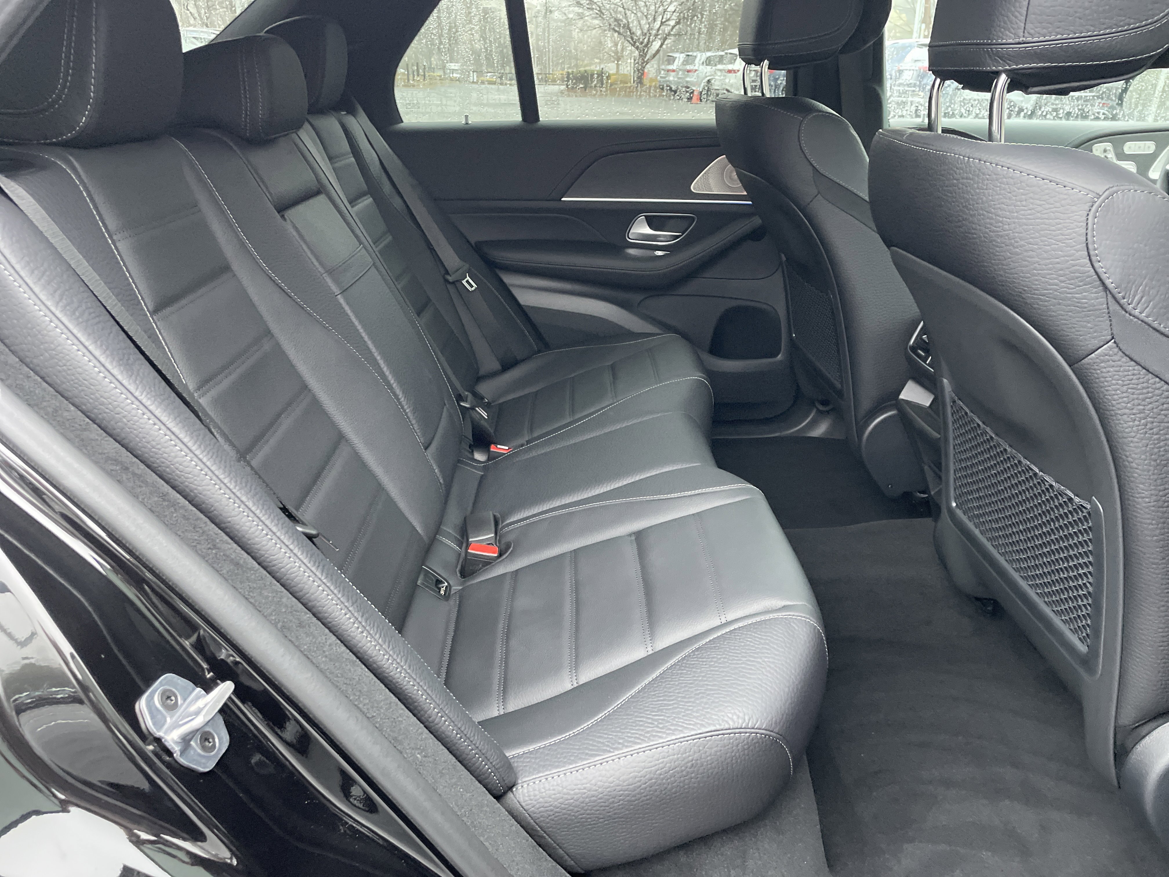 New 2026 Obsidian Black Metallic Mercedes-Benz GLE 580 4MATIC® SUV image 41