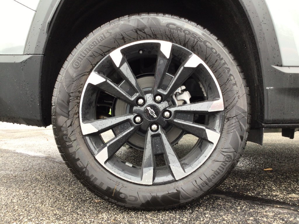2027 Chevrolet Equinox RS - Photo 17