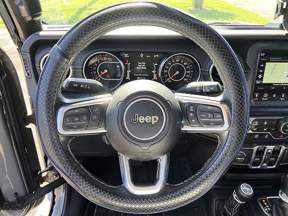 Used 2020 Sting-Gray Clearcoat Jeep Overland image 12