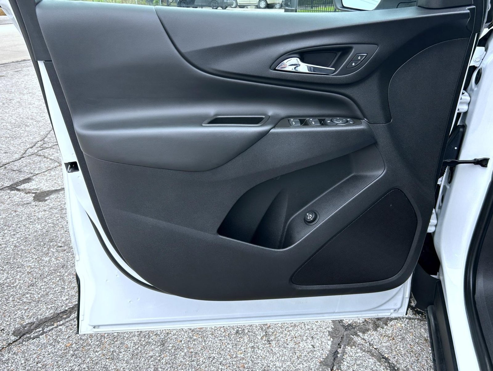 2020 Chevrolet Equinox LT - Photo 10