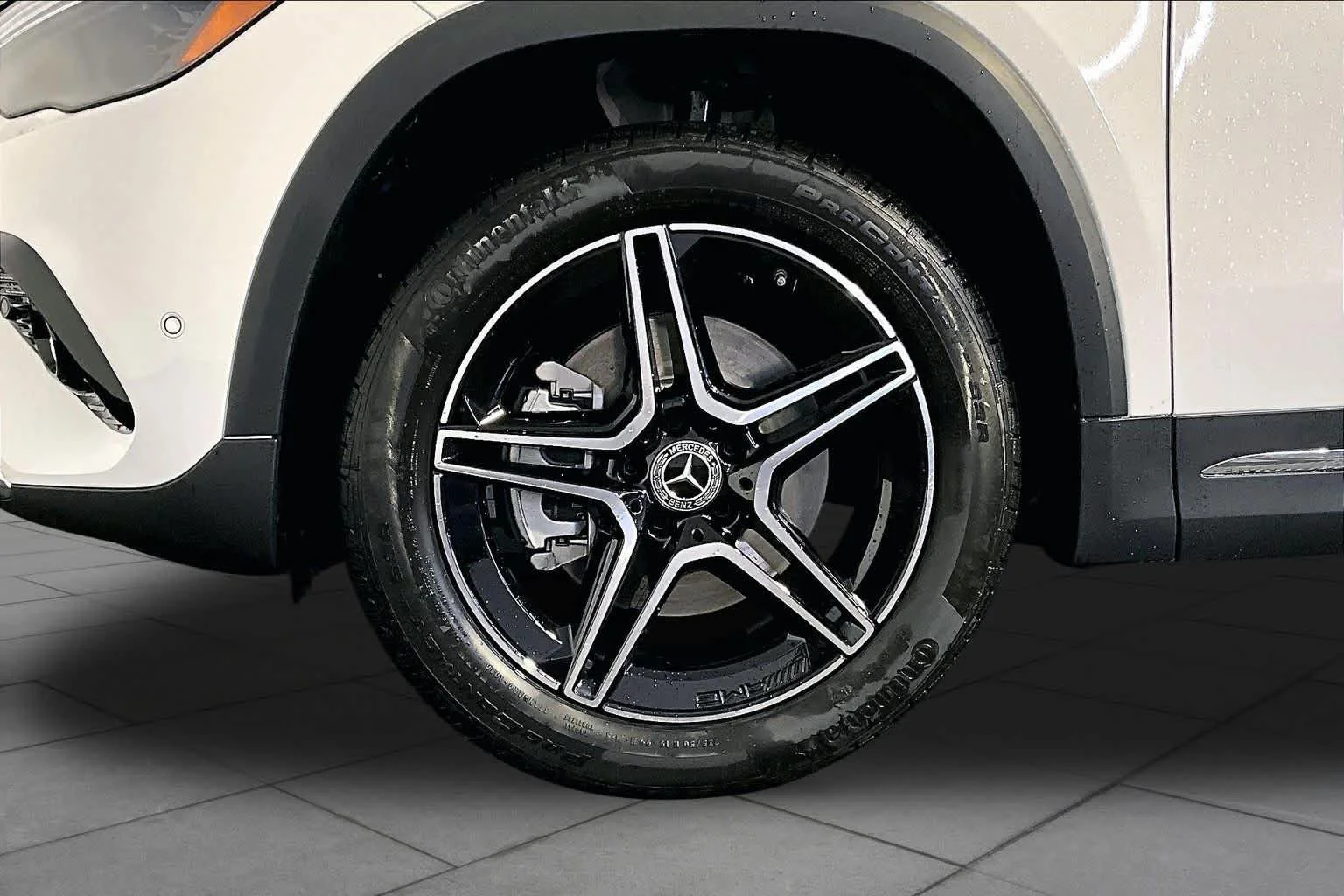New 2026 Polar White Mercedes-Benz GLA 250 image 17
