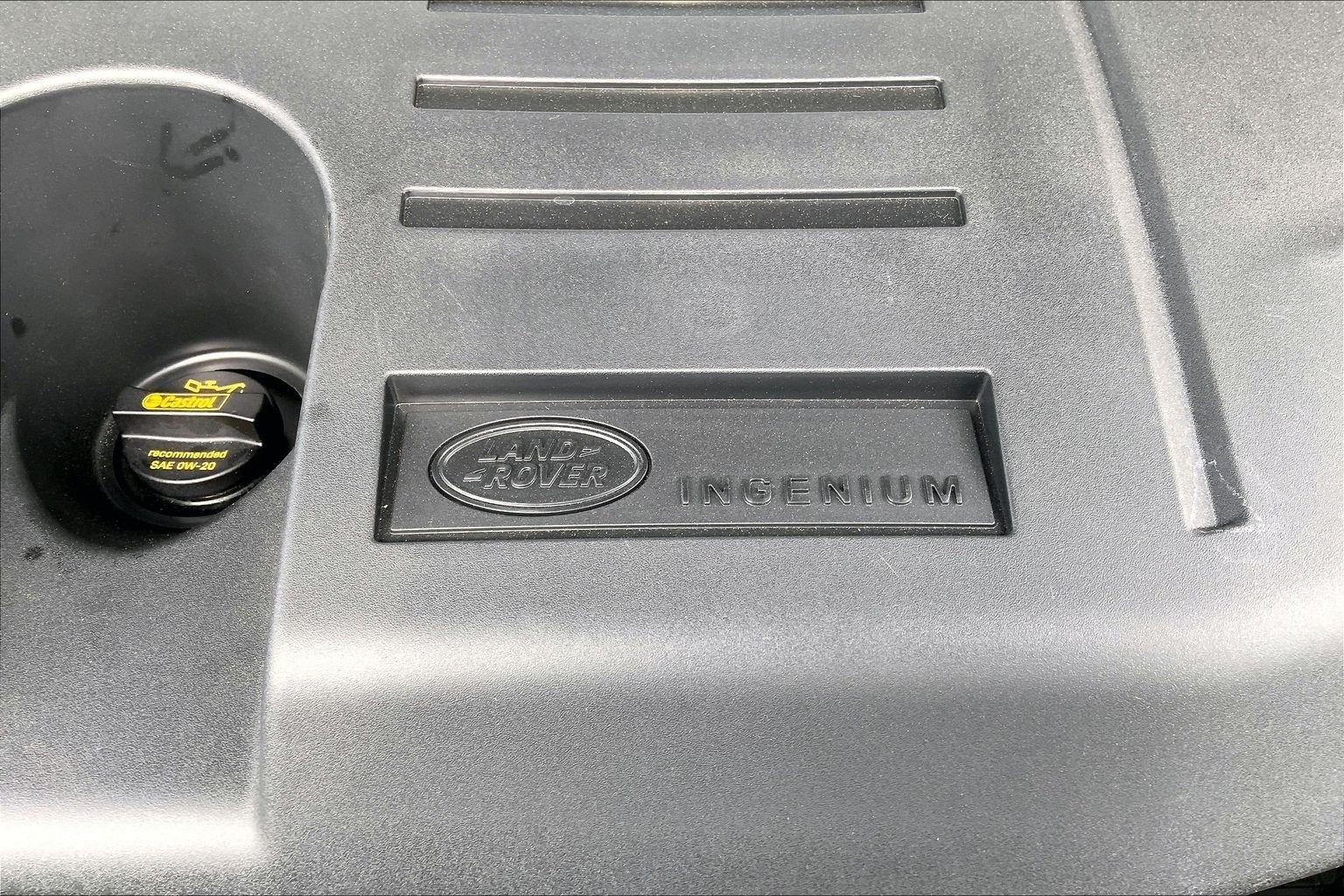 New 2026 Woolstone Green LAND ROVER X-Dynamic SE image 17