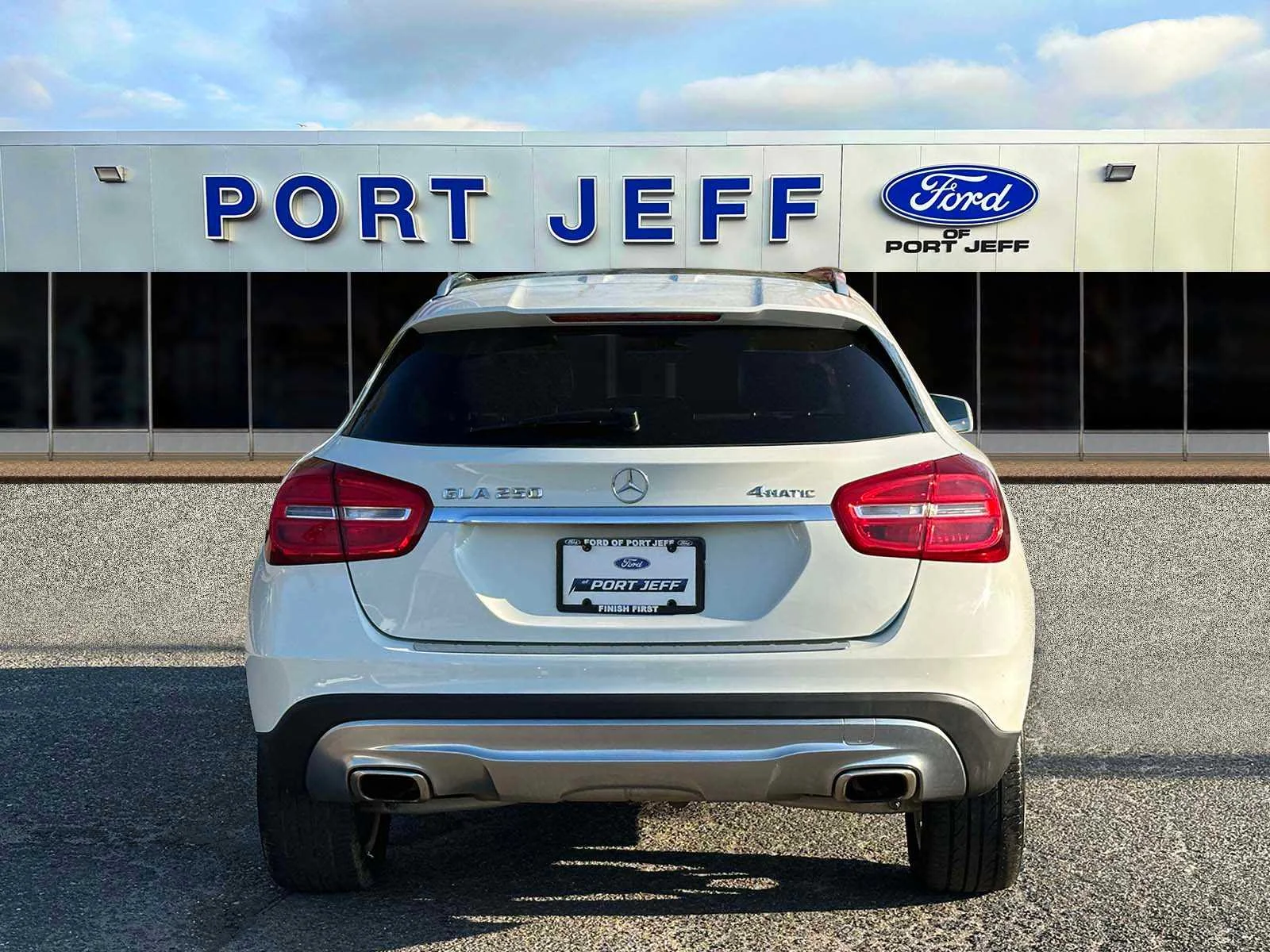 Used 2016 Cirrus White Mercedes-Benz GLA 250 image 7