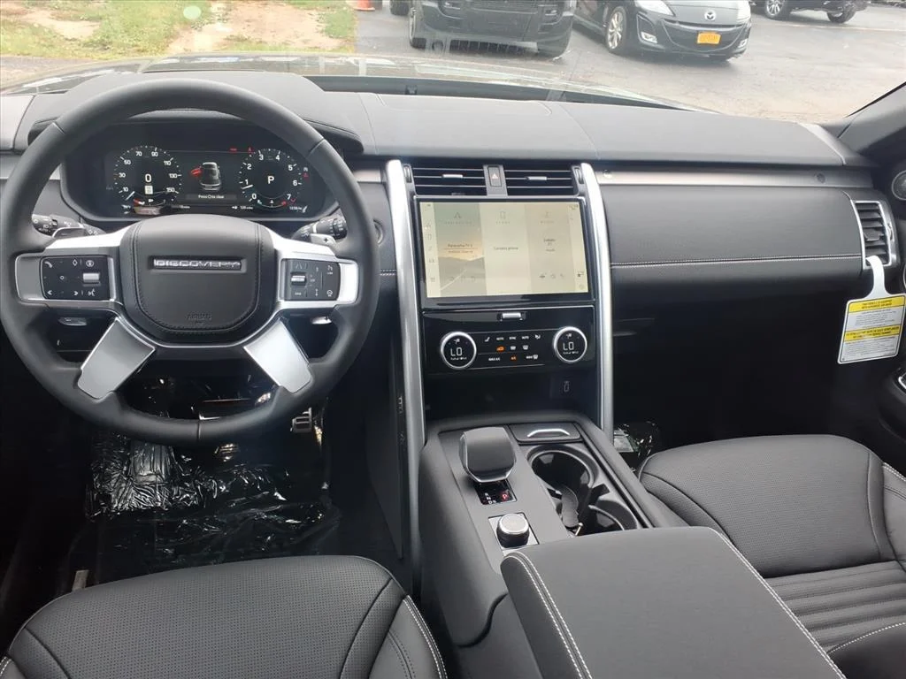 2026 Land Rover Discovery Gemini Edition - Photo 6