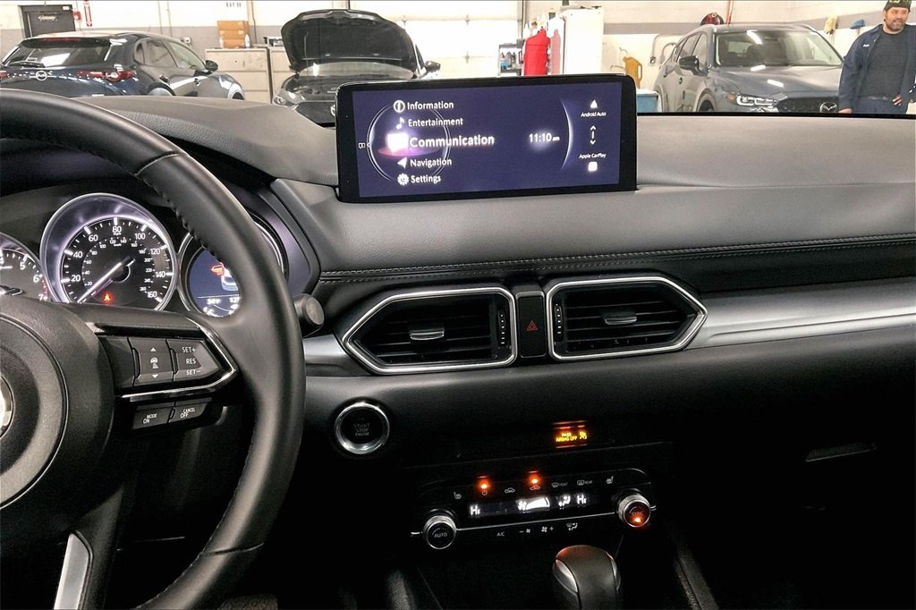2025 MAZDA CX-5 - Image 4