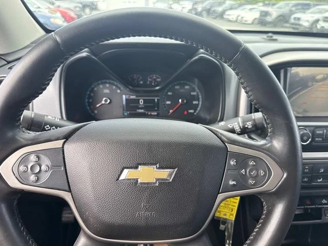 Used 2016 Black Chevrolet Z71 image 36