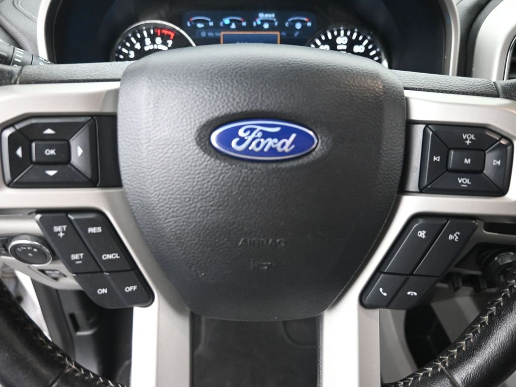 Used 2019 White Ford Lariat image 16