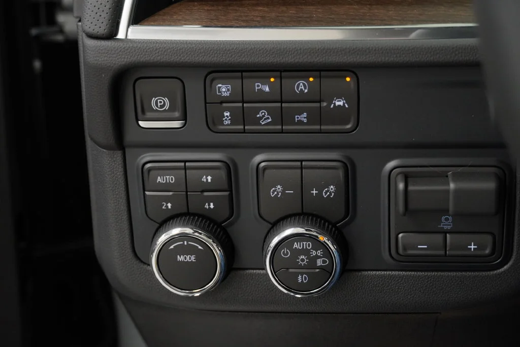 New 2026 Sterling Gray Metallic Chevrolet High Country image 23