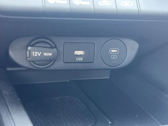 Used 2025 Gray Hyundai SEL Sport image 23