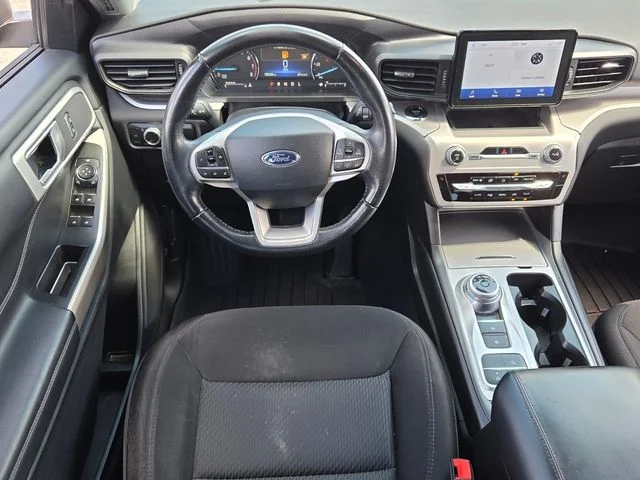 Used 2022 Silver Ford XLT image 7