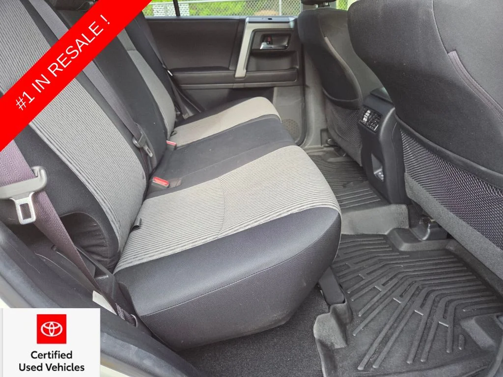 Used 2023 White Toyota SR5 image 17