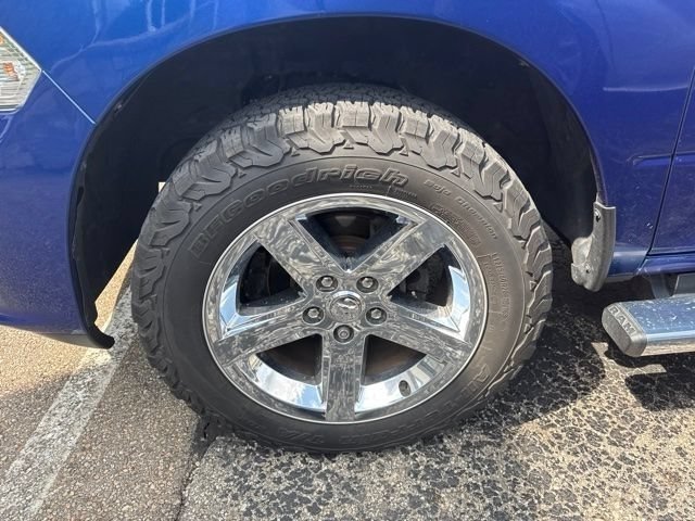 Used 2016 Blue Streak Pearlcoat Ram Express image 15