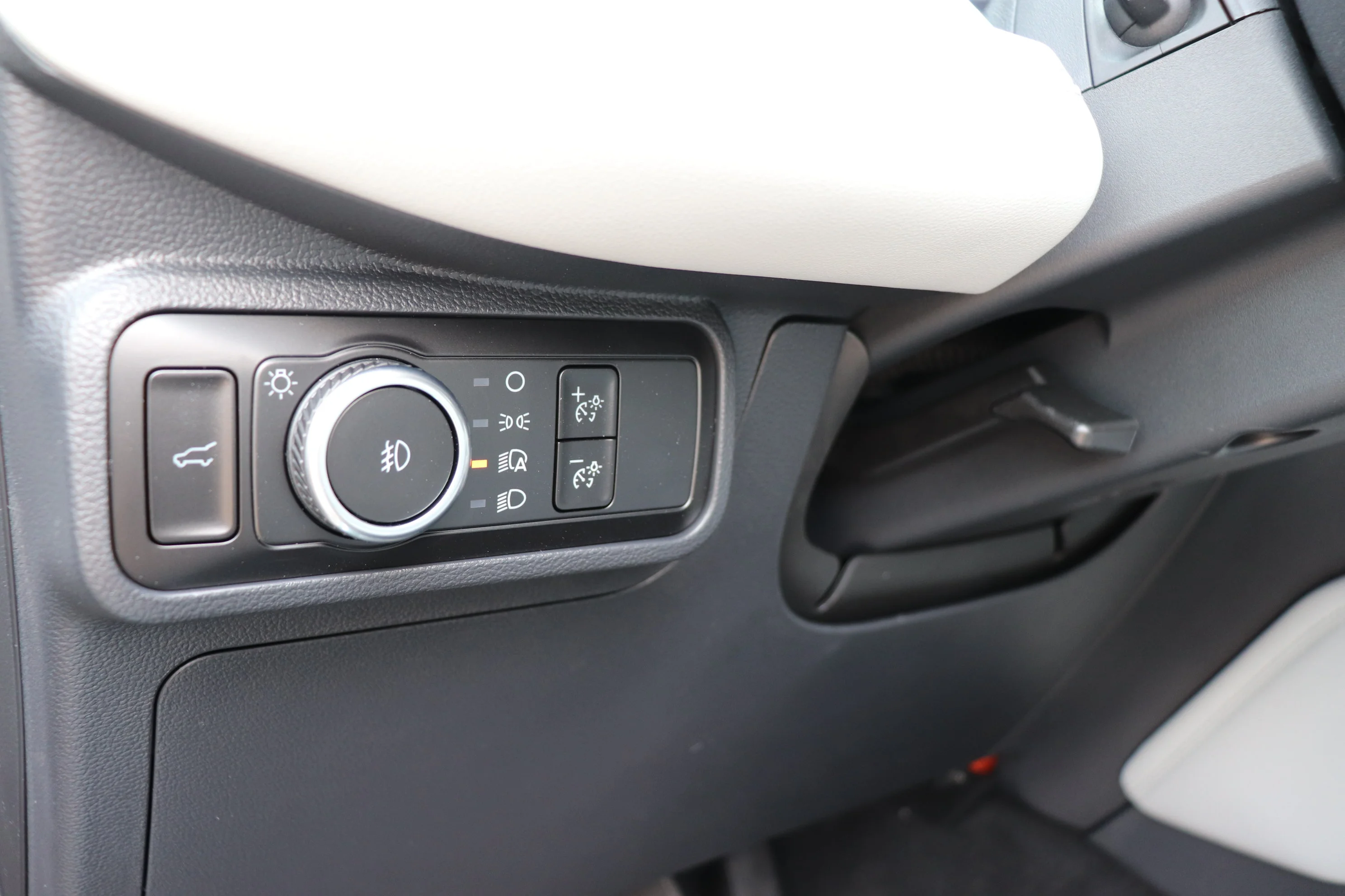 New 2026 STAR WHITE METALLIC TRI-COAT Ford Platinum image 12