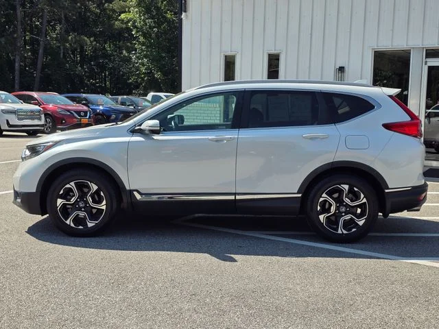 Used 2019  Honda Touring image 2