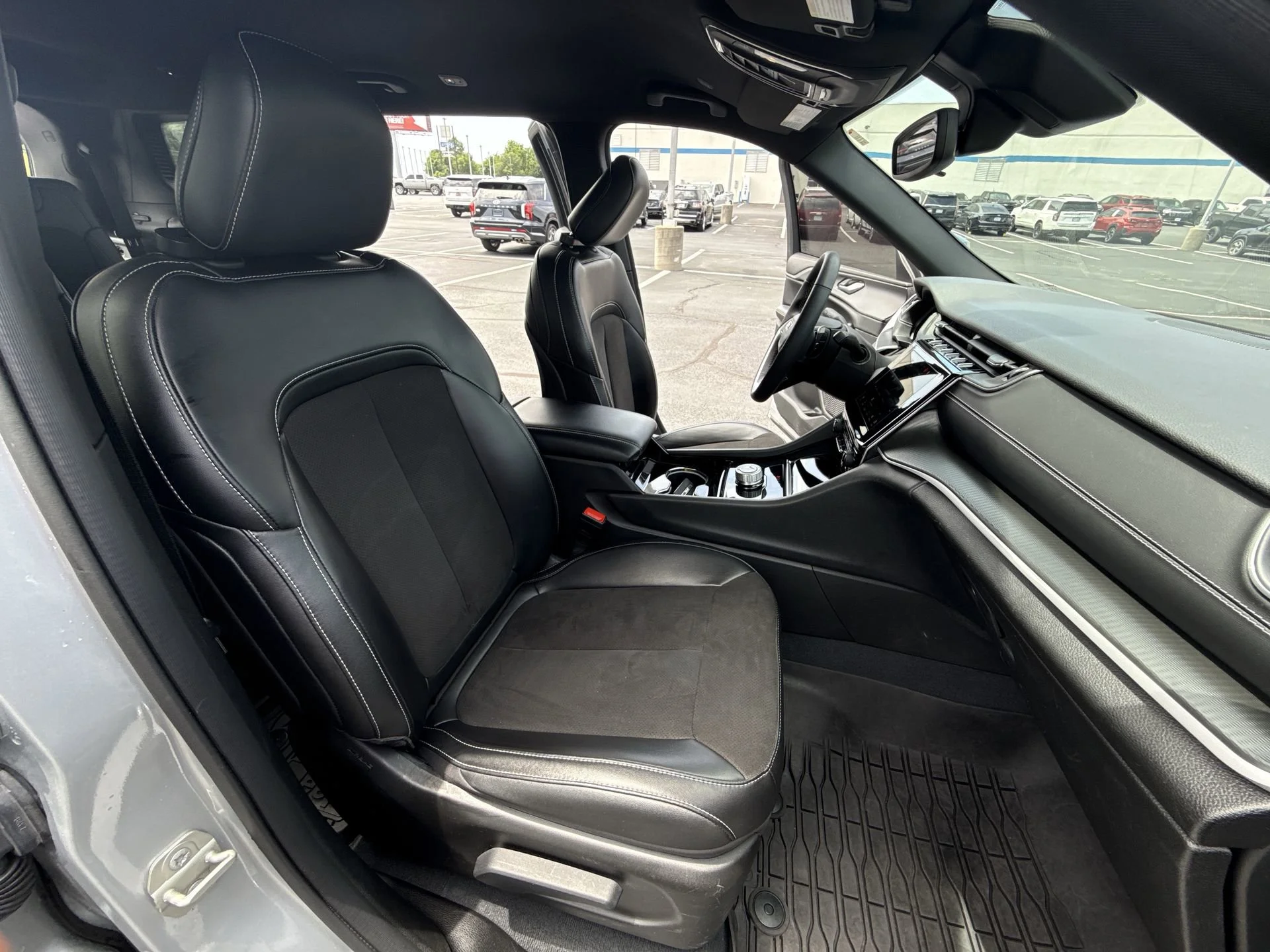 2023 Jeep Grand Cherokee L Altitude - Photo 24